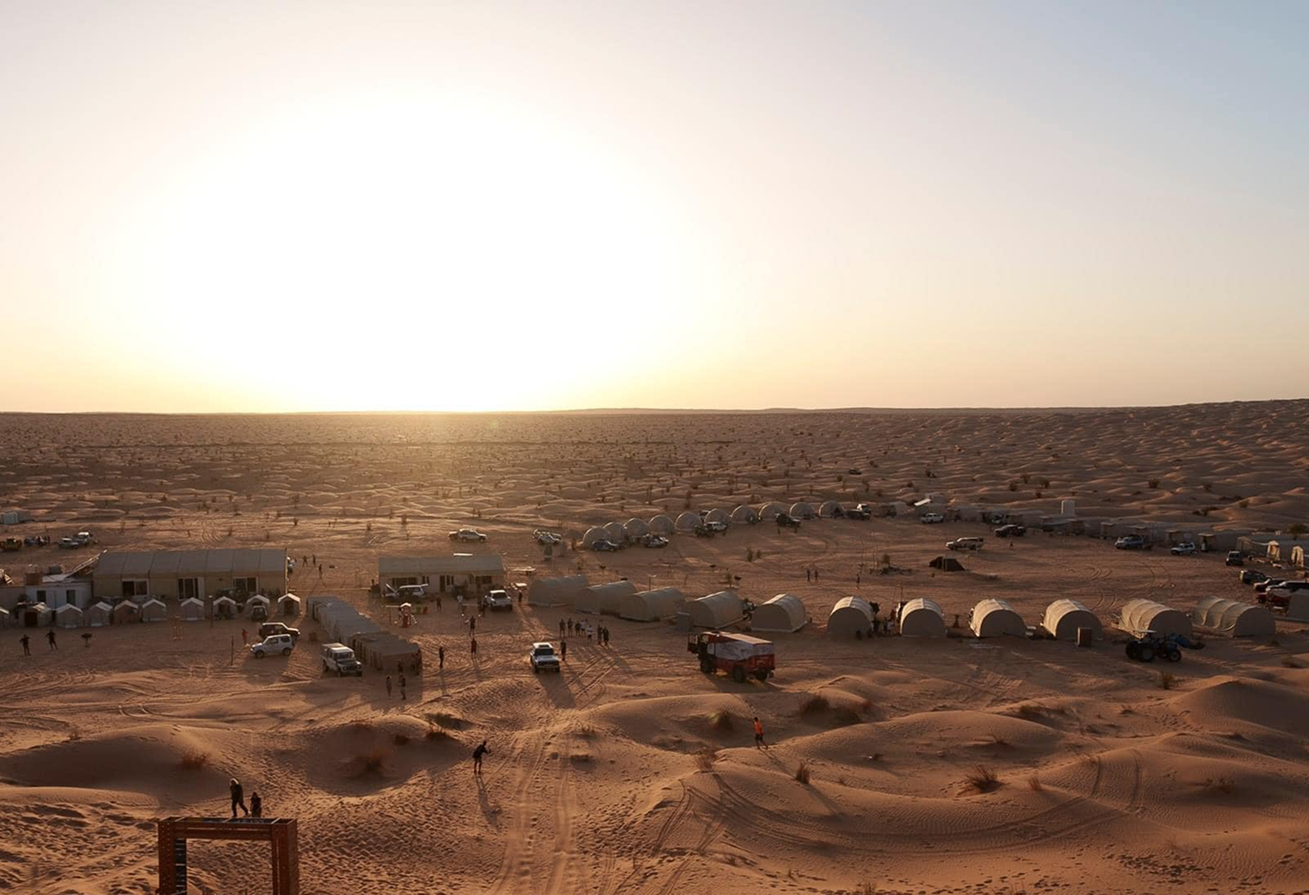 Vue principale du camp de tentes